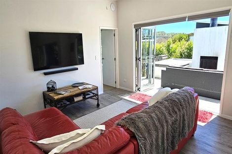 Photo of property in 106 Nikau Close, Matarangi, Whitianga, 3592