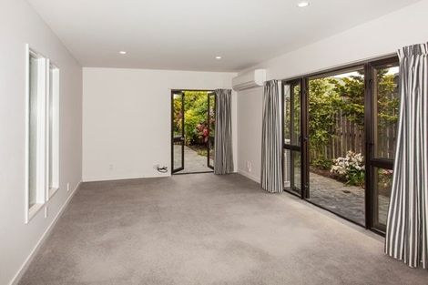 Photo of property in 1/29 Garreg Road, Fendalton, Christchurch, 8052