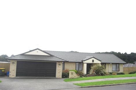 Photo of property in 15 Norman Close, The Gardens, Auckland, 2105
