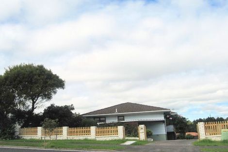 Photo of property in 170 Bradbury Road, Highland Park, Auckland, 2010