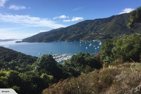 Photo of property in 43 Marina Drive, Waikawa, Picton, 7220