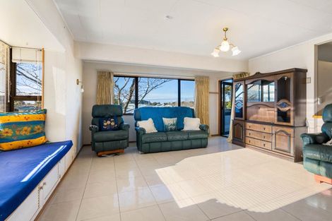 Photo of property in 115 Park Avenue, Whangamata, 3620