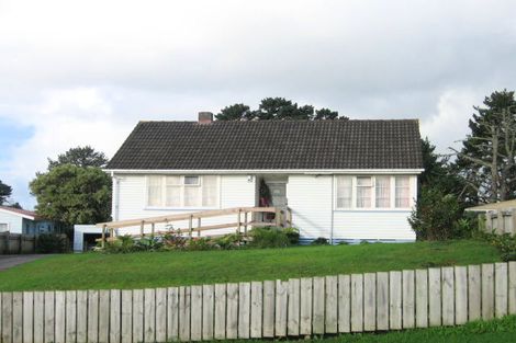 Photo of property in 25 Middlemore Crescent, Papatoetoe, Auckland, 2025