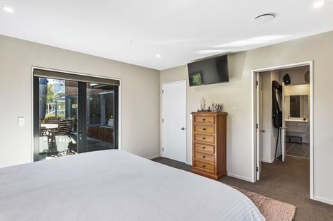 Photo of property in 46 Huia Street, Waikanae, 5036