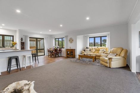 Photo of property in 10 Brendon Drive, Te Horo Beach, Otaki, 5581