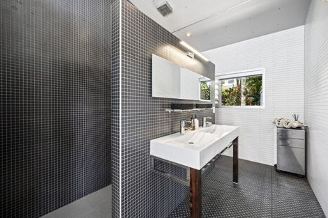 Photo of property in 1123 Cove Road, Langs Beach, Waipu, 0582