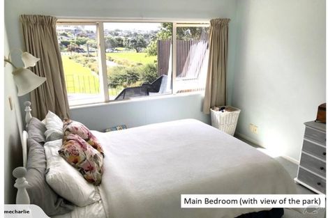 Photo of property in 5 Esther Place, Red Beach, 0932