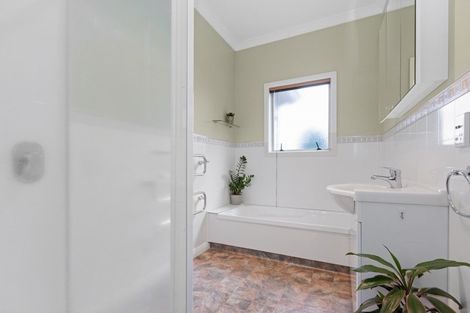 Photo of property in 974 Riverslea Road South, Longlands, Hastings, 4122