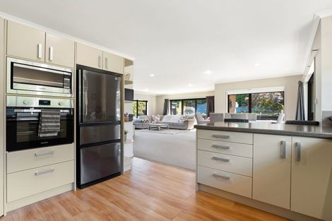 Photo of property in 122 Iles Road, Lynmore, Rotorua, 3010