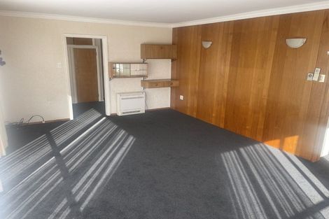 Photo of property in 102 Strathmore Avenue, Strathmore Park, Wellington, 6022