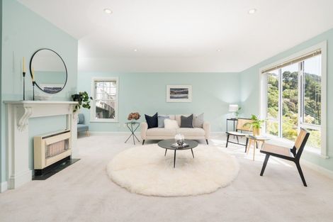 Photo of property in 50 The Crescent, Roseneath, Wellington, 6011