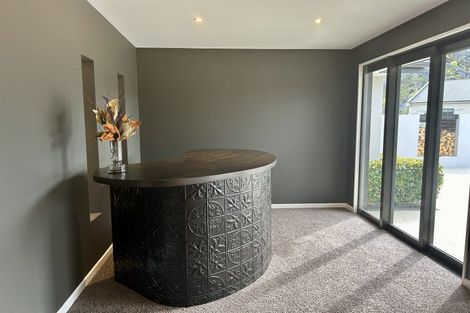 Photo of property in 5 Old Racecourse Road, Albert Town, Wanaka, 9305