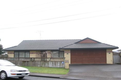 Photo of property in 20 Opaheke Road, Papakura, 2110