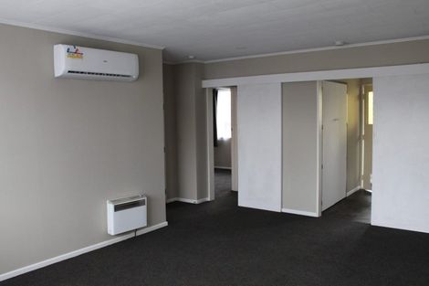 Photo of property in 17 Limbrick Street, Terrace End, Palmerston North, 4410