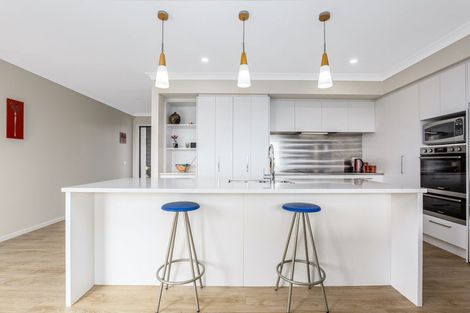 Photo of property in 3 Kaiaho Close, Aotea, Porirua, 5024