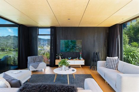 Photo of property in 21 Talisman Heights, Kaiteriteri, Motueka, 7197