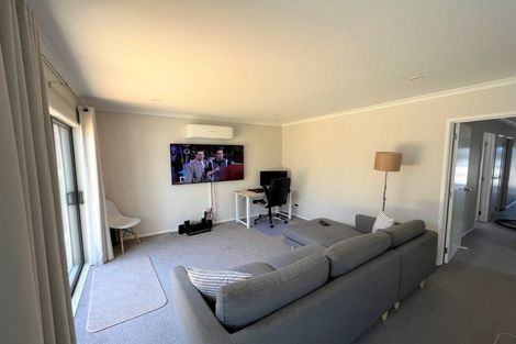 Photo of property in 51 Te Manaki Street, Pukekohe, 2120