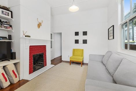 Photo of property in 548 Adelaide Road, Berhampore, Wellington, 6023