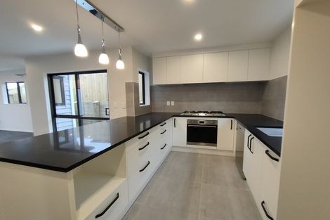 Photo of property in 31 Korihi Drive, Swanson, Auckland, 0614