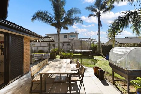 Photo of property in 35 Stoneleigh Drive, Chartwell, Hamilton, 3210