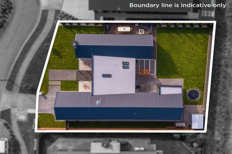 Photo of property in 24 Phoenix Palms Grove, Levin, 5510
