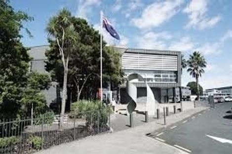 Photo of property in 1a Prestige Place, Castor Bay, Auckland, 0620