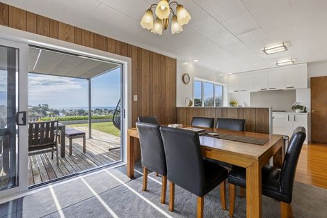 Photo of property in 41 Discovery Place, Marfell, New Plymouth, 4310