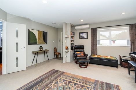 Photo of property in 3 Munro Place, Flagstaff, Hamilton, 3210