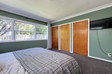 Photo of property in 6 Mahoe Street, Tawa, Wellington, 5028