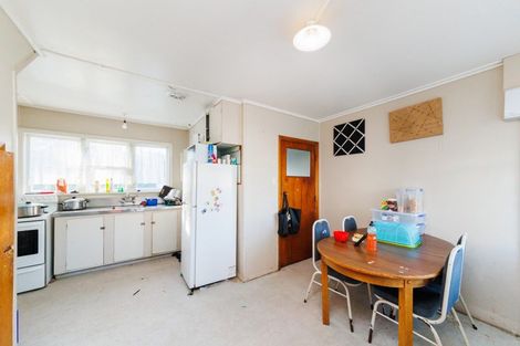 Photo of property in 7 Renfrew Place, Highbury, Palmerston North, 4412