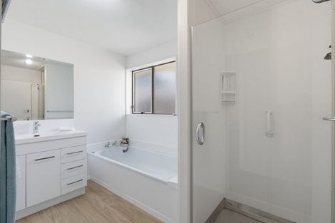 Photo of property in Birchdale Courts, 11/69a Yaldhurst Road, Sockburn, Christchurch, 8042
