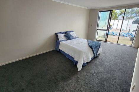 Photo of property in 9 Rangitane Street, Maupuia, Wellington, 6022