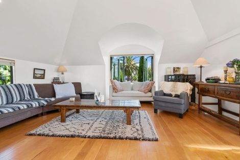 Photo of property in 1/2 Milton Road, Northcote Point, Auckland, 0627