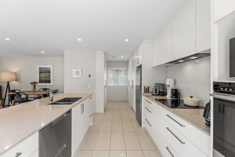 Photo of property in 72 Merivale Lane, Merivale, Christchurch, 8014