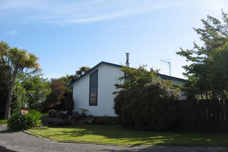 Photo of property in 8 Martin Place, Carters Beach, Westport, 7825