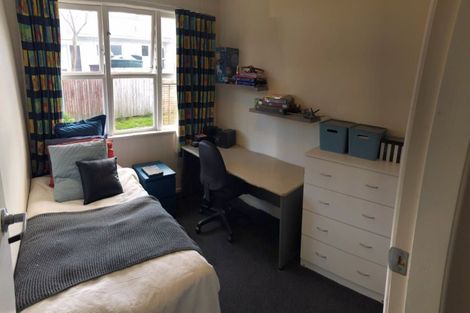 Photo of property in 12 Manapouri Place, Pakuranga Heights, Auckland, 2010