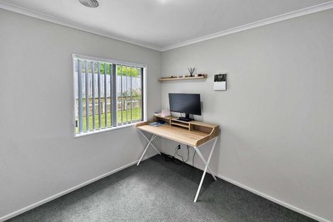 Photo of property in 167a George Street, Stokes Valley, Lower Hutt, 5019