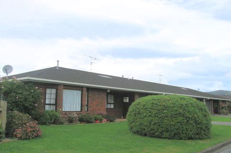 Photo of property in 110 Oxford Street, Tawa, Wellington, 5028