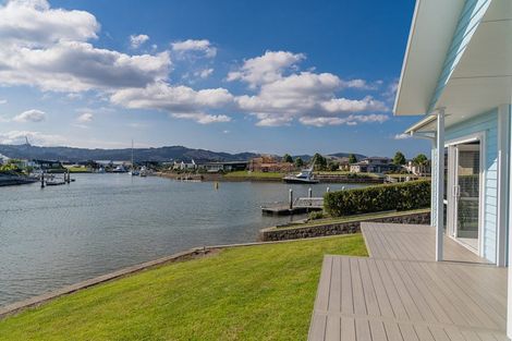 Photo of property in 17 Waitotara Way, Whitianga, 3510