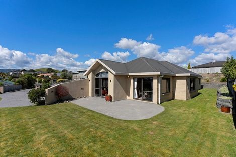 Photo of property in 101 Realm Drive, Paraparaumu, 5032