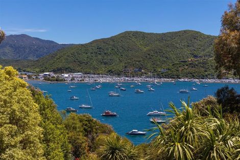 Photo of property in 2 Marina View Estate, Waikawa, Picton, 7281