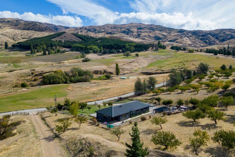 Photo of property in 20 Quartzville Road, Bannockburn, Cromwell, 9384