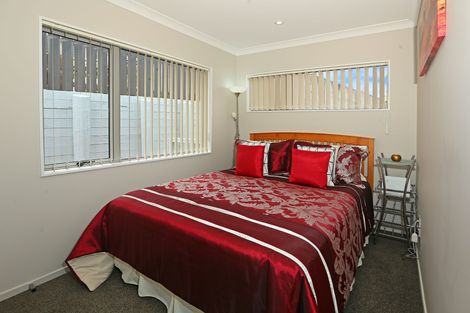 Photo of property in 16a Cedar Heights Avenue, Massey, Auckland, 0614