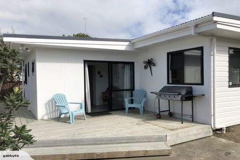 Photo of property in 29 Hunia Terrace, Himatangi Beach, Foxton, 4891