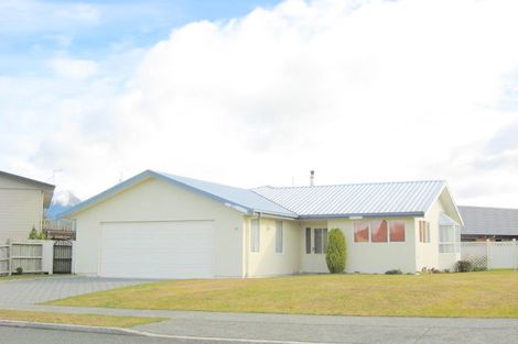 Photo of property in 21 Govan Drive, Te Anau, 9600