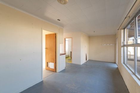 Photo of property in 56 Karewa Parade, Papamoa Beach, Papamoa, 3118