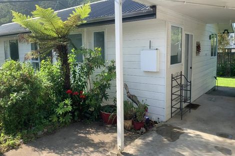 Photo of property in 237c Waikawa Road, Waikawa, Picton, 7220