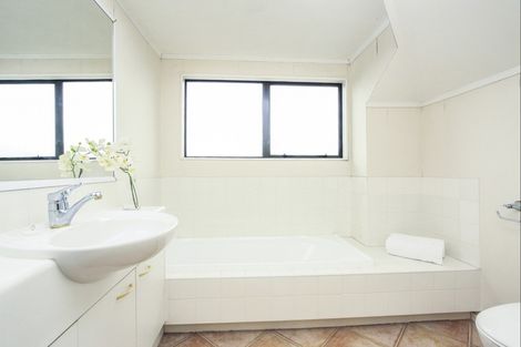 Photo of property in 77 Cook Street, Howick, Auckland, 2014