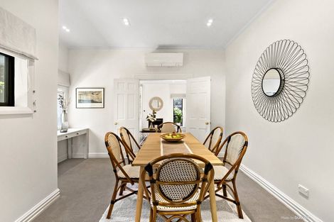 Photo of property in 54b Hobson Street, Thorndon, Wellington, 6011