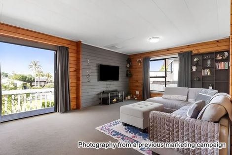 Photo of property in 185 Carnoustie Drive, Wattle Downs, Auckland, 2103